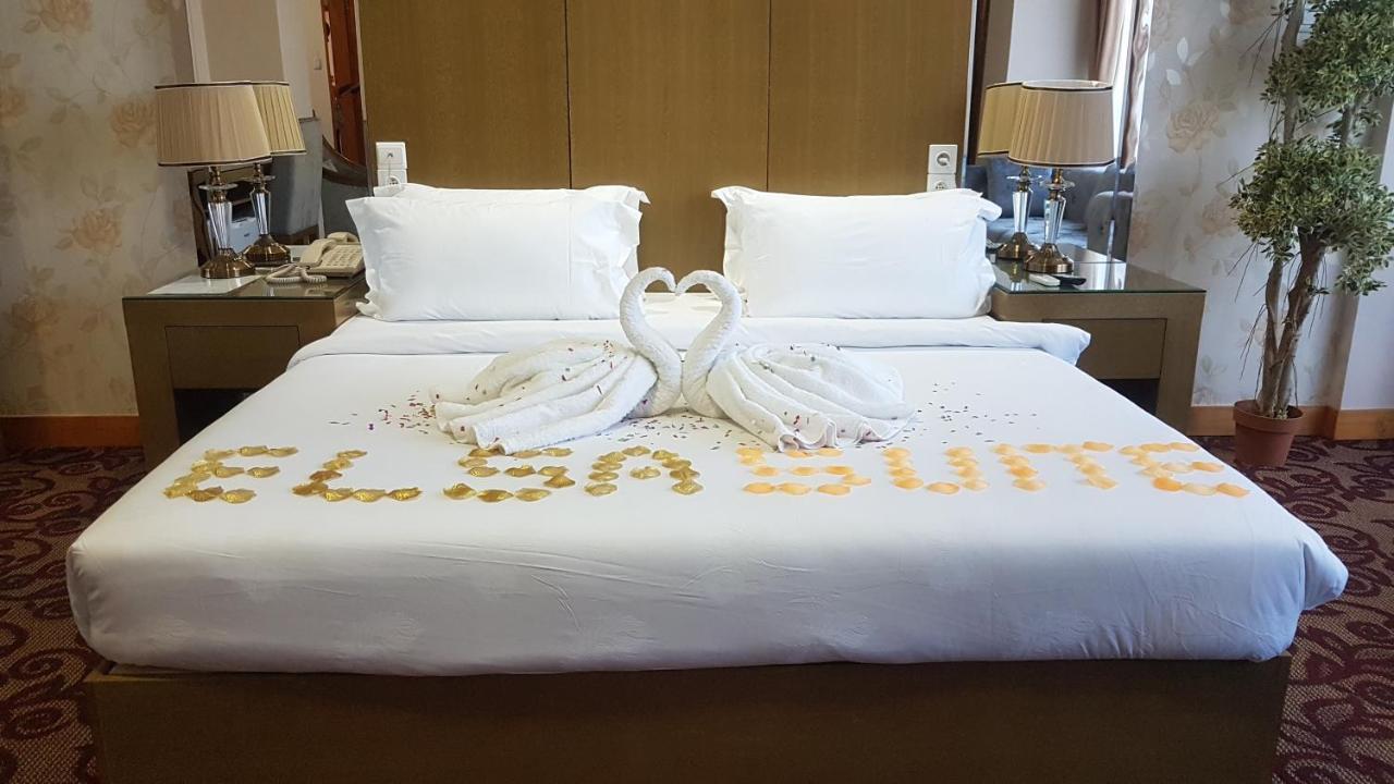 Edmond Hotel Brazzaville Esterno foto