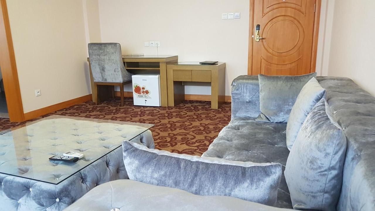 Edmond Hotel Brazzaville Esterno foto