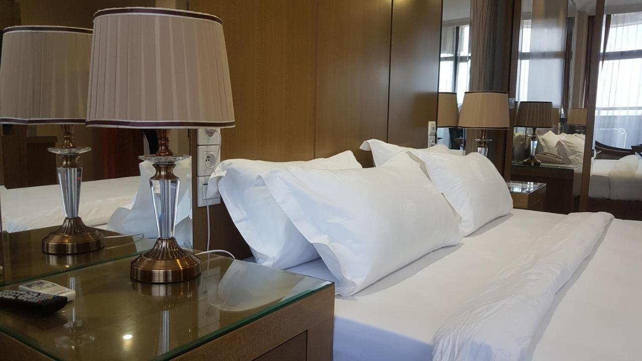 Edmond Hotel Brazzaville Esterno foto