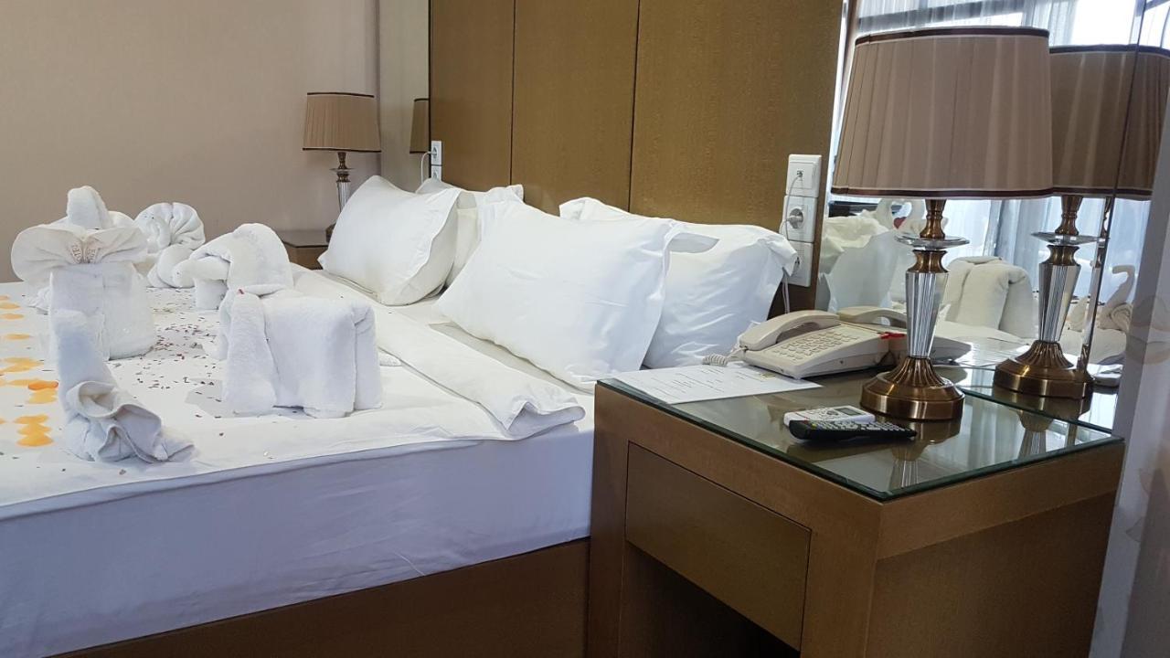 Edmond Hotel Brazzaville Esterno foto